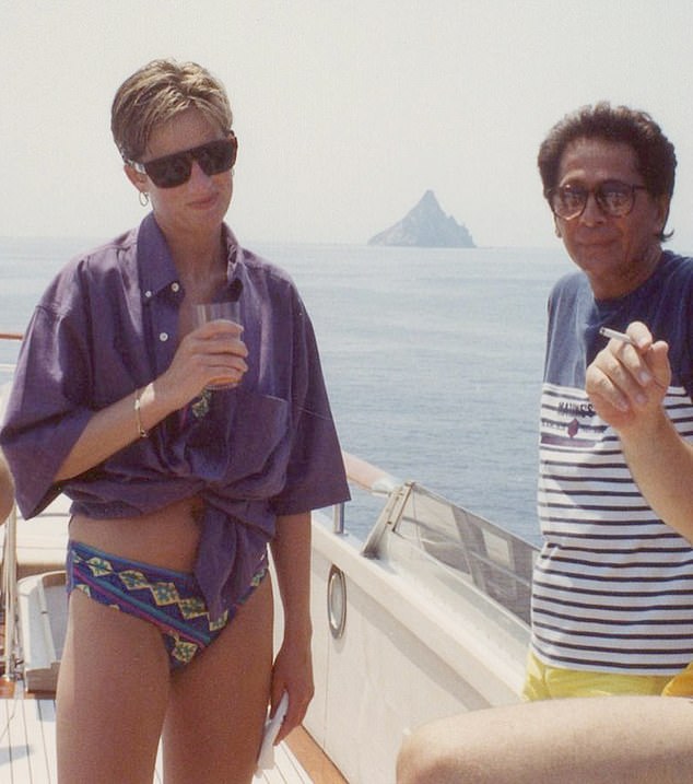 Valentino dressed everyone from Kim Kardashian and Victoria Beckham to Elizabeth Taylor (pictured with Princess Diana 1990)