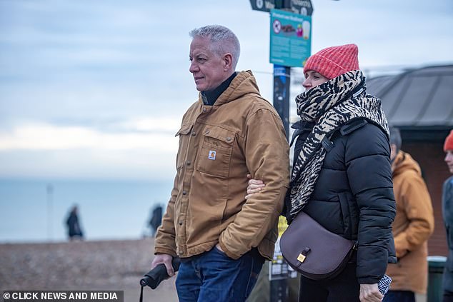 Zoe previously revealed that her mystery boyfriend had 'more awards than her' during another conversation on Dig It