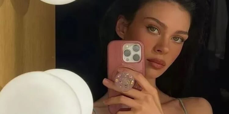 Brooklyn’s wife Nicola ‘sent subtle message to Beckhams’ in post days before he launched explosive rant at them