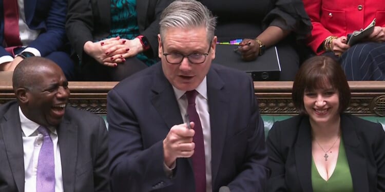 I won't yield to Donald Trump over Greenland threats, Keir Starmer blasts