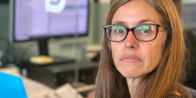 Beloved TV presenter dies aged 50 after tragic secret cancer battle as heart-breaking tributes pour in