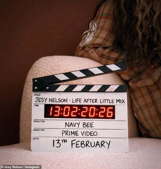 The Navy Bee direct show will see the star navigate the journey of motherhood as she prepares to welcome twins