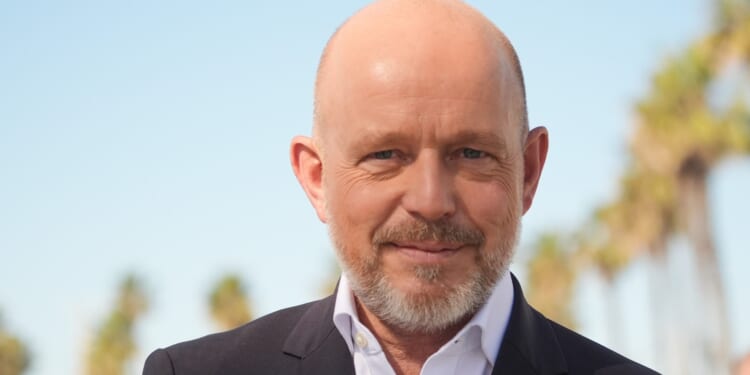 Handing illegal migrants free healthcare from working people's taxes is 'disgusting,' blasts ex-No10 guru Steve Hilton