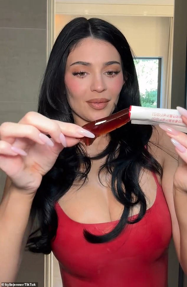 The Coleology Cutting Jelly from Foodology is 'designed to support appetite control, carbohydrate metabolism, and daily weight management routines,' the firm's website says