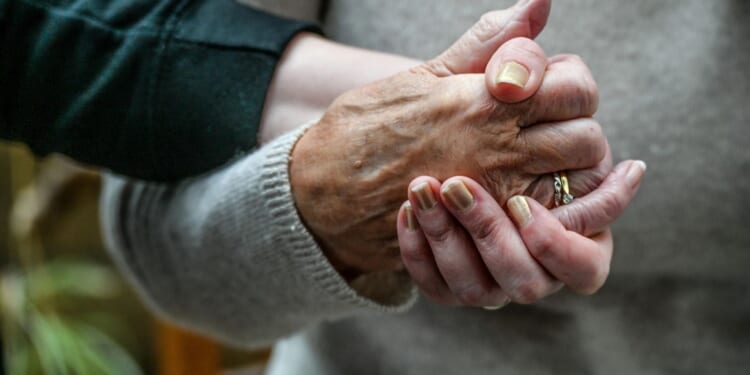 Relatives find visiting family with dementia 'too painful', survey reveals
