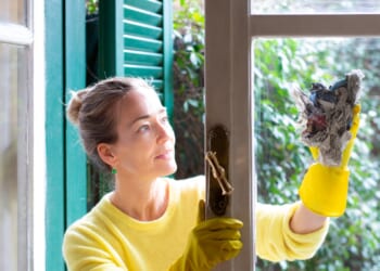Simple trick to prevent winter sun from highlighting your streaky windows