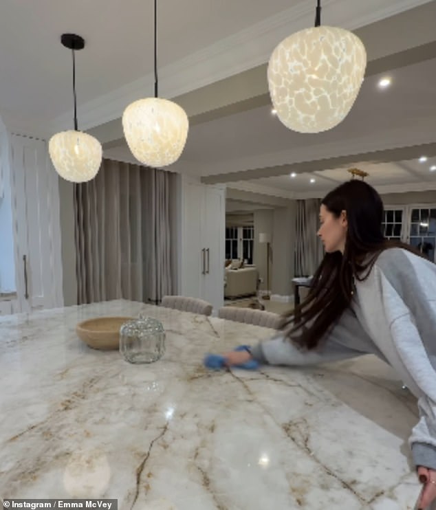 Much like influencer Molly Mae, Emma enjoys a statement marble dining table in her house