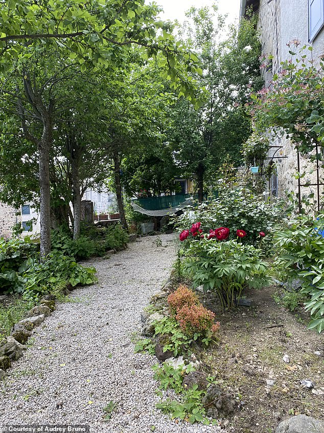 Their 'charming' new home even came with its own personal garden, a barn and horse stables and was near a slew of hiking trails