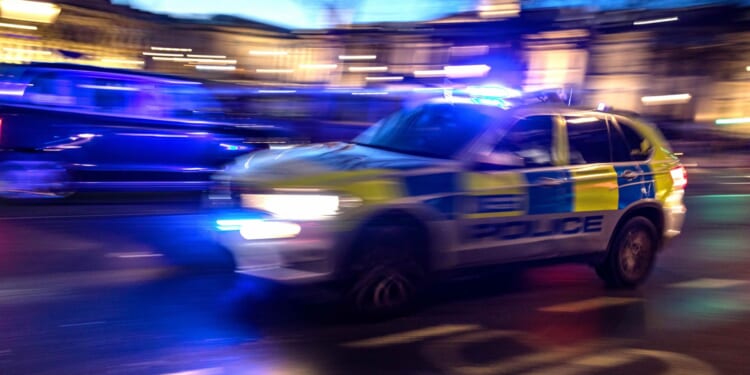 Police officers must get to most serious incidents within minutes in bid to stop offenders slipping away under new plans