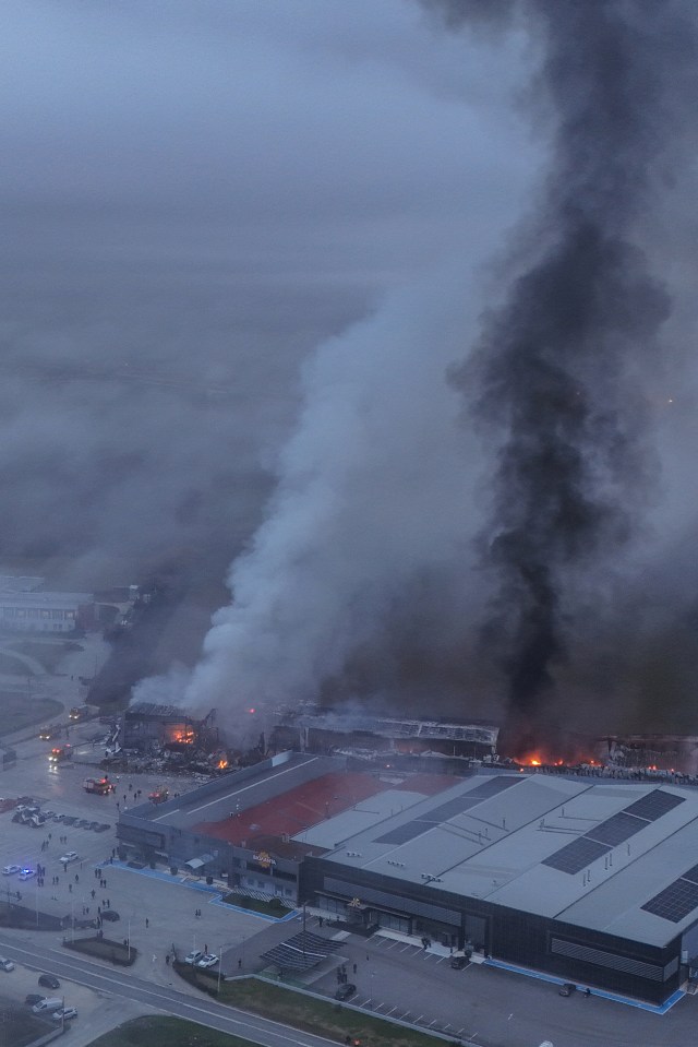 Fire at food factory in central Greece