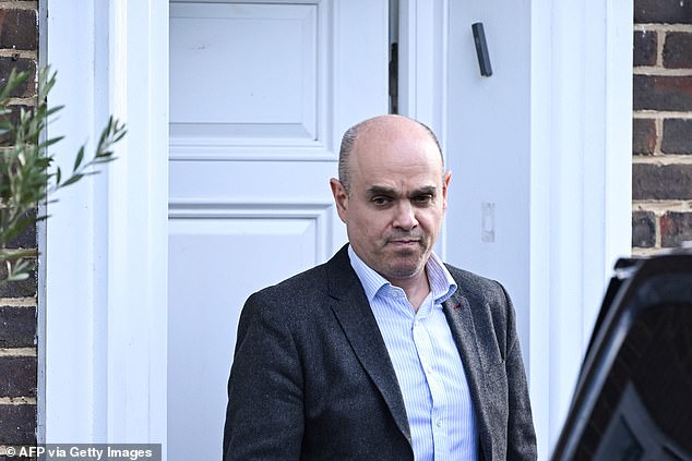 But her move today comes just months after her husband Rael left Reform, after it criticised her record in government.