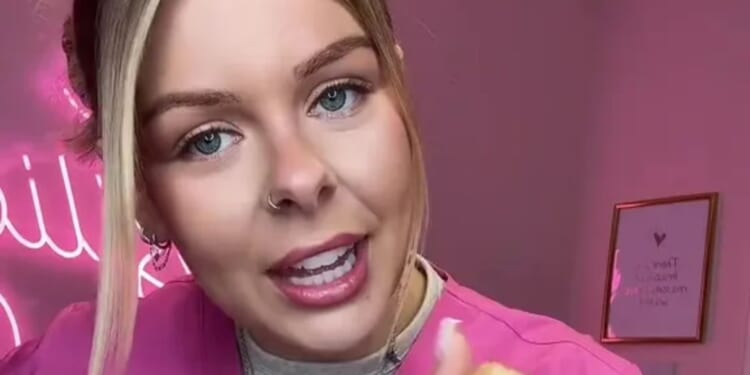 I'm a bikini waxer & here are 5 mistakes you make when shaving