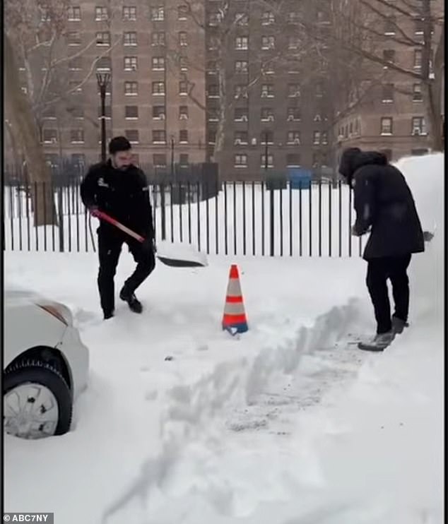 Others joked that the NYC mayor was using the wrong shovel for the job and piling on snow that was too heavy