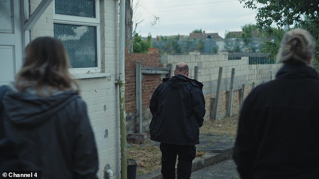Detective Inspector Clare Gilbert, Sergeant Jason Keir and DS Billie Scholten arrive at Grimes's old home in Luton, Bedfordshire, amid concerns human bones could have been buried there