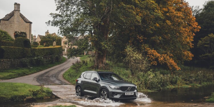 Volvo XC40 is a smart, safe & smooth family motor that turns heads wherever it goes