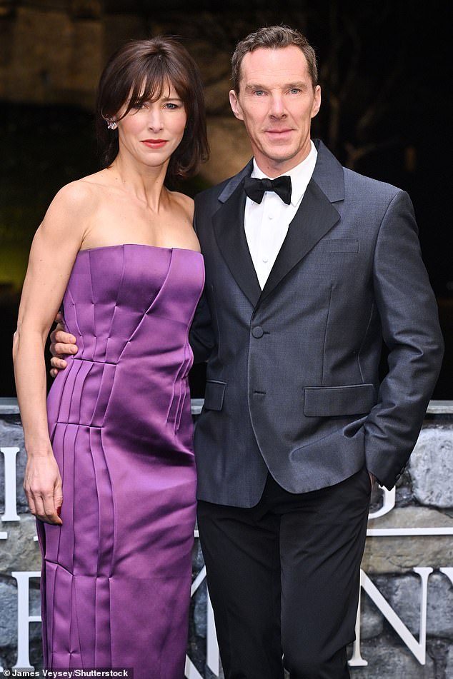 Benedict looked dapper in a grey metallic tuxedo while his playwright wife oozed sophistication in a purple satin strapless gown