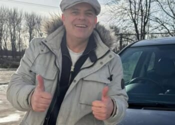 Simon Gregson hit by fresh financial misery as he sells his CAR to pay debts