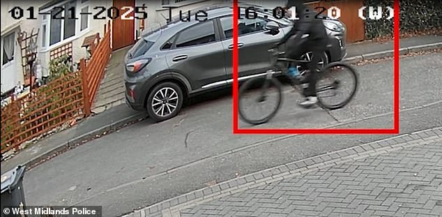 CCTV later captured the killer returning home around an hour after the stabbing took place