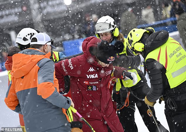 The American great, 41, appeared to hurt her knee after crashing in Switzerland