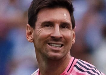 Barcelona star offers to BENCH himself if it means team could bring back Lionel Messi