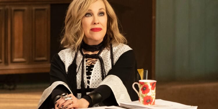 Catherine O'Hara was 'struggling to breathe' before being rushed to hospital, audio reveals after actress's death at 71