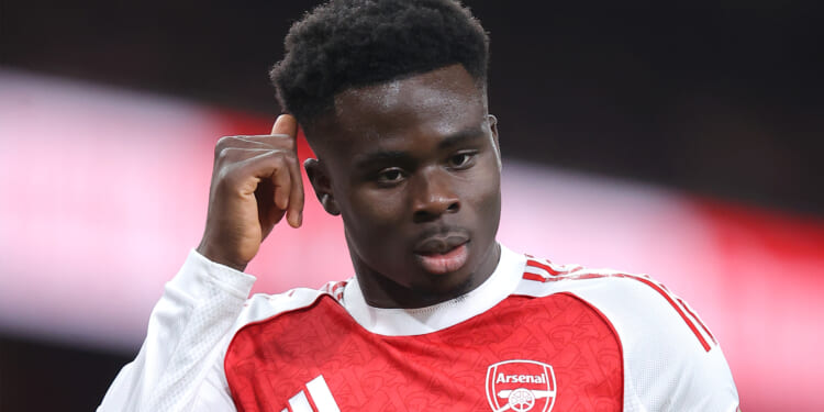 Arsenal dealt MAJOR injury blow as Bukayo Saka suffers injury in warm-up for Leeds clash