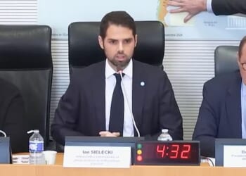 An Argentine ambassador refused to speak in front of a map labelling the Falkland Islands as British, forcing officials to cover it up with a Post-it note