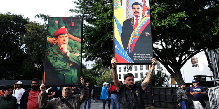 BREAKING: U.S. Captures Maduro in Late-Night Assault on Venezuela