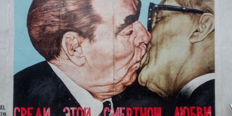 Berlin Wall Fell — But Socialism Didn’t — Institute of Economic Affairs