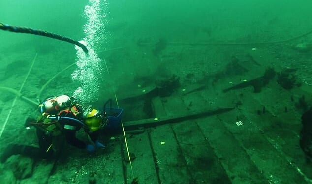 The remains of a medieval ¿super ship¿ have been discovered off the coast of Denmark, representing the largest of its kind ever found