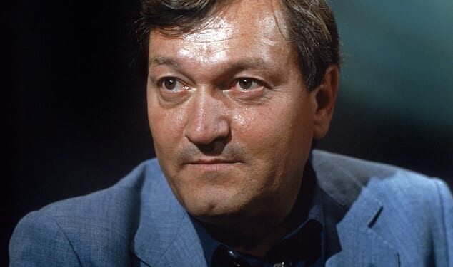 In von Daniken’s 1968 bestseller Chariots of the Gods, he wrote that ancient alien astronauts visited the Mayans and the ancient Egyptians