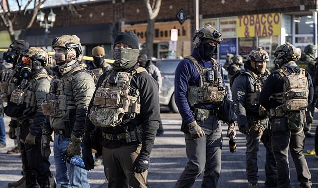 A Border Patrol agent shot a man dead in Minneapolis on Saturday morning in a killing caught on camera