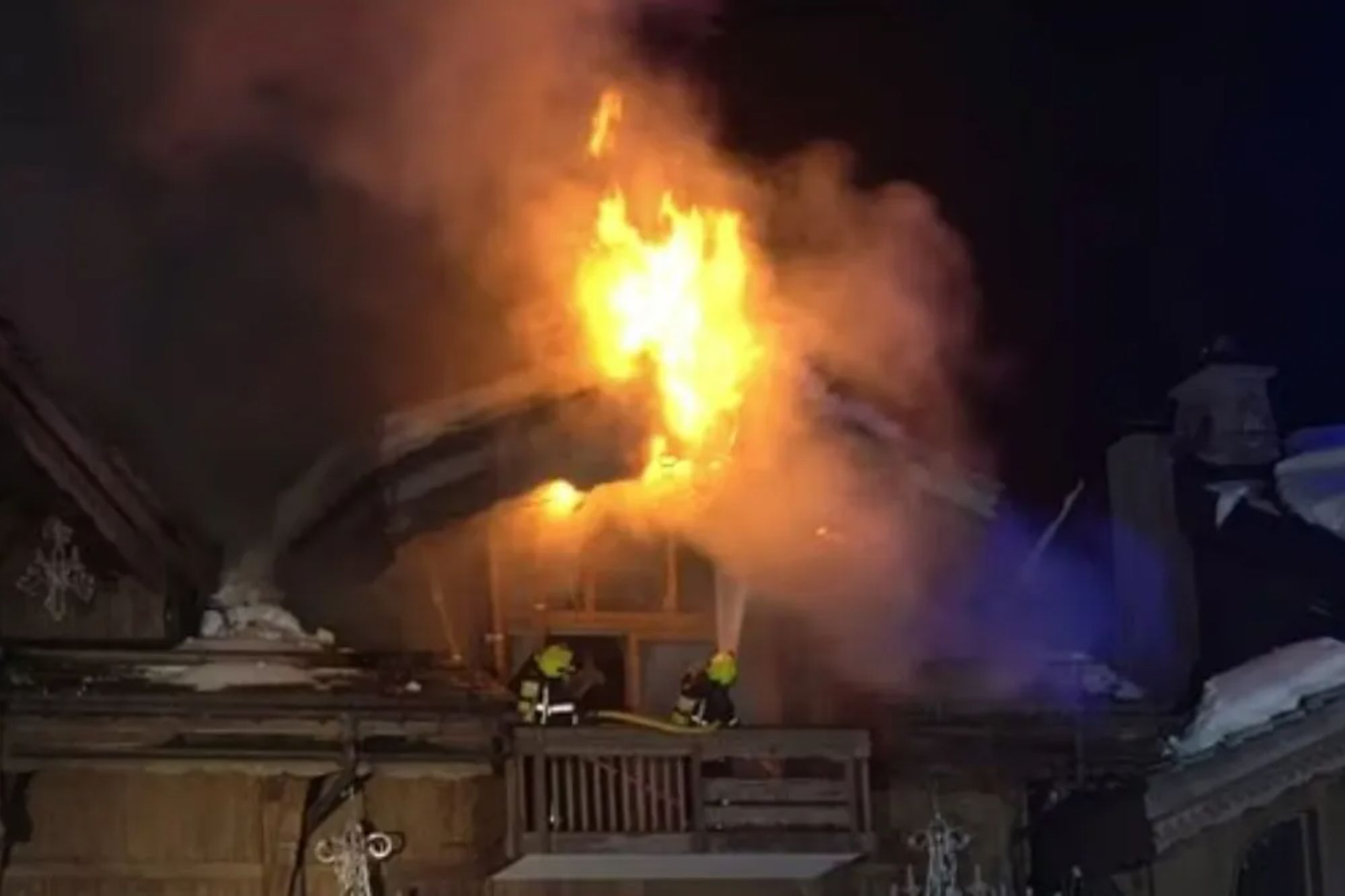 An image collage containing 1 images, Image 1 shows NINTCHDBPICT001054706222