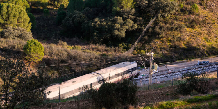 Investigation begins in Spain after fatal high-speed rail crash