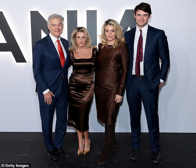 Lisa Oz, Mehmet Oz, Oliver Oz and Daphne Oz attend Amazon MGM's "Melania" World Premiere at The Trump Kennedy Center