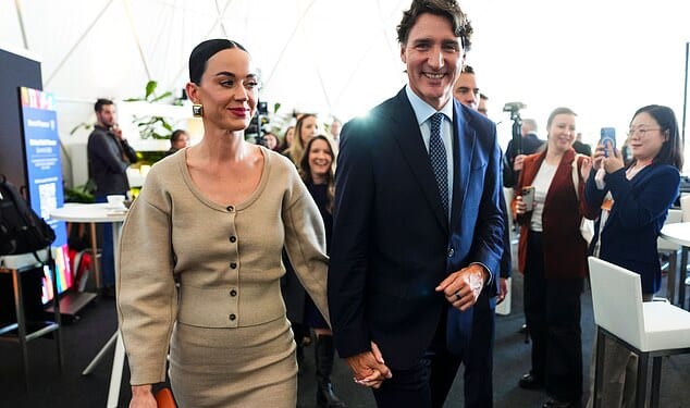 Pop star Katy Perry and former Canadian Prime Minister Justin Trudeau were spotted arriving at the World Economic Forum