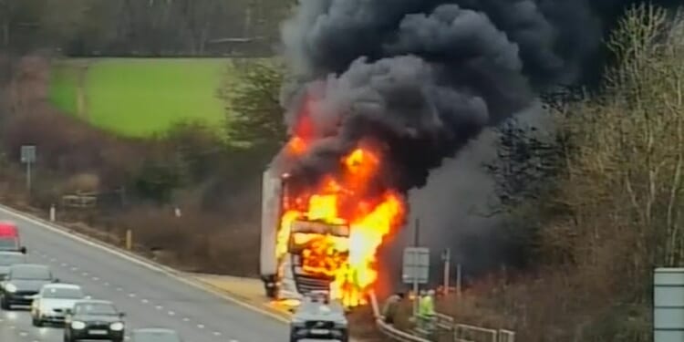 M1 grinds to halt due to huge lorry fire with drivers warned of hour delay and six miles of congestion