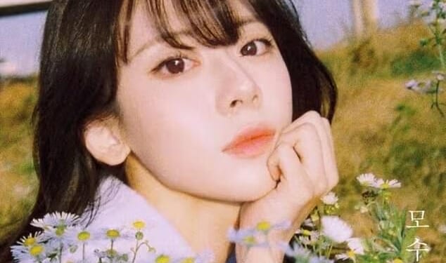 Mo Su-jin (pictured) joined Acoustic Collabo in 2020, forming one half of the popular acoustic duo