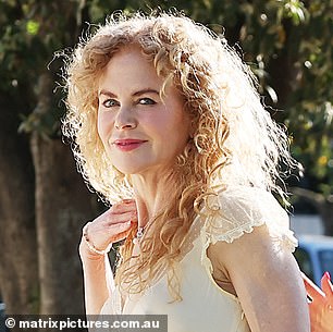 Nicole has been known to frequently wear wigs when she attends events, likely to protect her natural curls