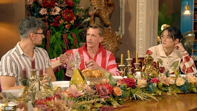 During the day, the castle is used for breakfast scenes, post-mission lunches, tactical discussions and the infamous round table banishments