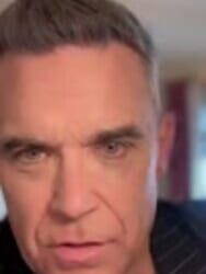 Robbie Williams is a FULL Harry Styles fan
