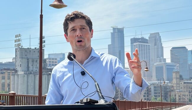 Roving Bands of Leftist Brownshirts Attacking Random People in Minneapolis – HotAir