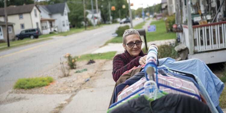 Rural homelessness is rising. Volunteers are trying to meet the moment.