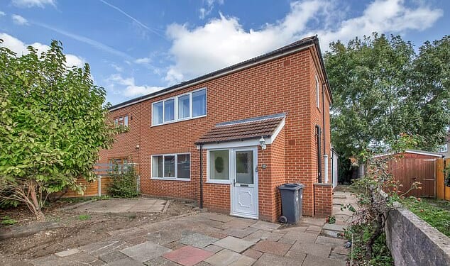 Derailed? This reader wants to buy a home, but there's a public sewer within the boundary