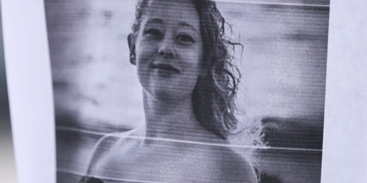 The ‘Fact Checkers’ Are Wrong about Renee Good