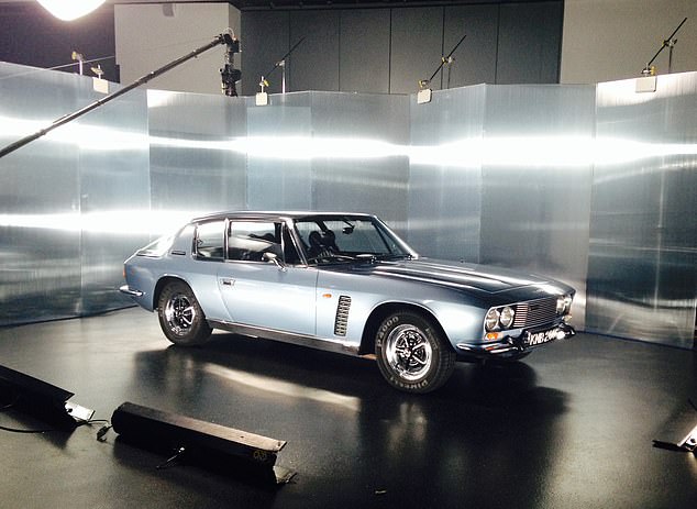 The returning classic will be built near Oxford and powered by a V8 petrol engine, bosses behind the new project promise