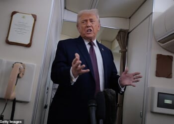 Trump devoted 450 words Sunday to railing about efforts to stop his ballroom project