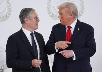 Donald Trumphas renewed his extraordinary Greenland demands just hours after a rebuke from Keir Starmer