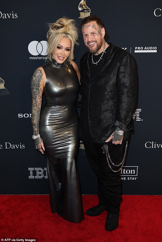 He was joined by his partner Bunnie XO, and the pair showed off their edgy, sexy outfits ahead of the main event