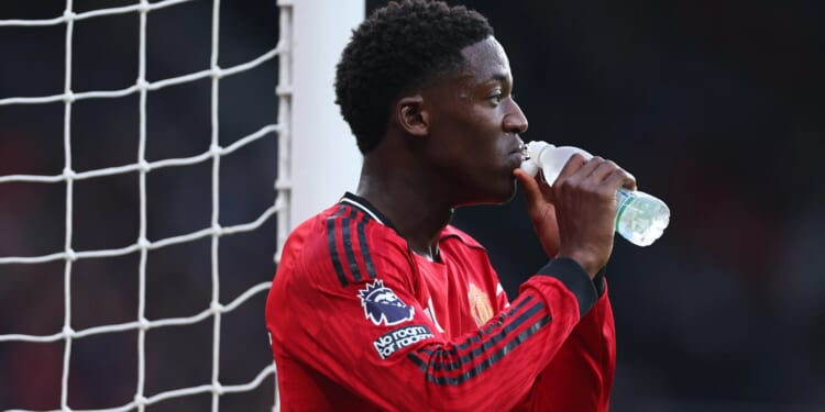 From Ruben Amorim outcast to Michael Carrick’s king.. Kobbie Mainoo proves his pedigree as Man Utd edge Fulham thriller